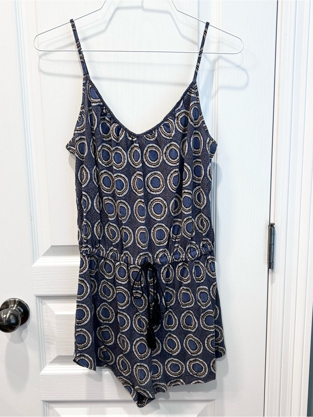 H&M Women’s Blue/Peach/White Size XS Spaghetti Strap Romper w/Tassel Drawstring